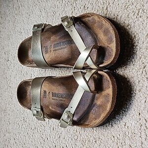 Gold Birkenstock sandals 38 good condition